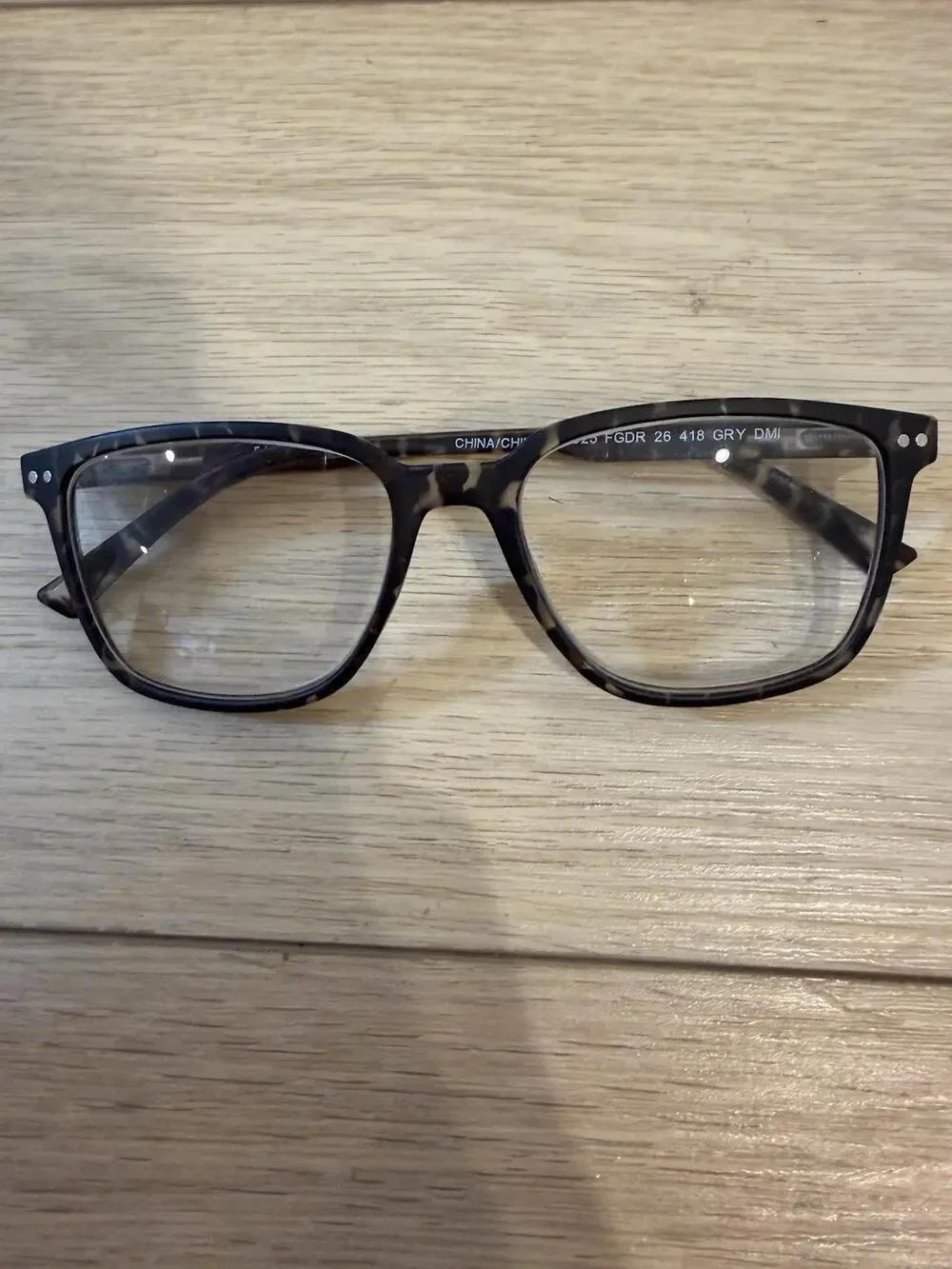 Foster Grant sunglasses Polarized Rectangle Tortoise Sr0925 54-17-145